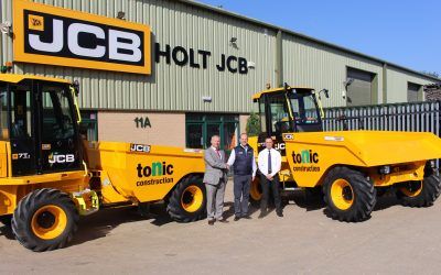 Delivery of JCB Hi-Viz dumpers